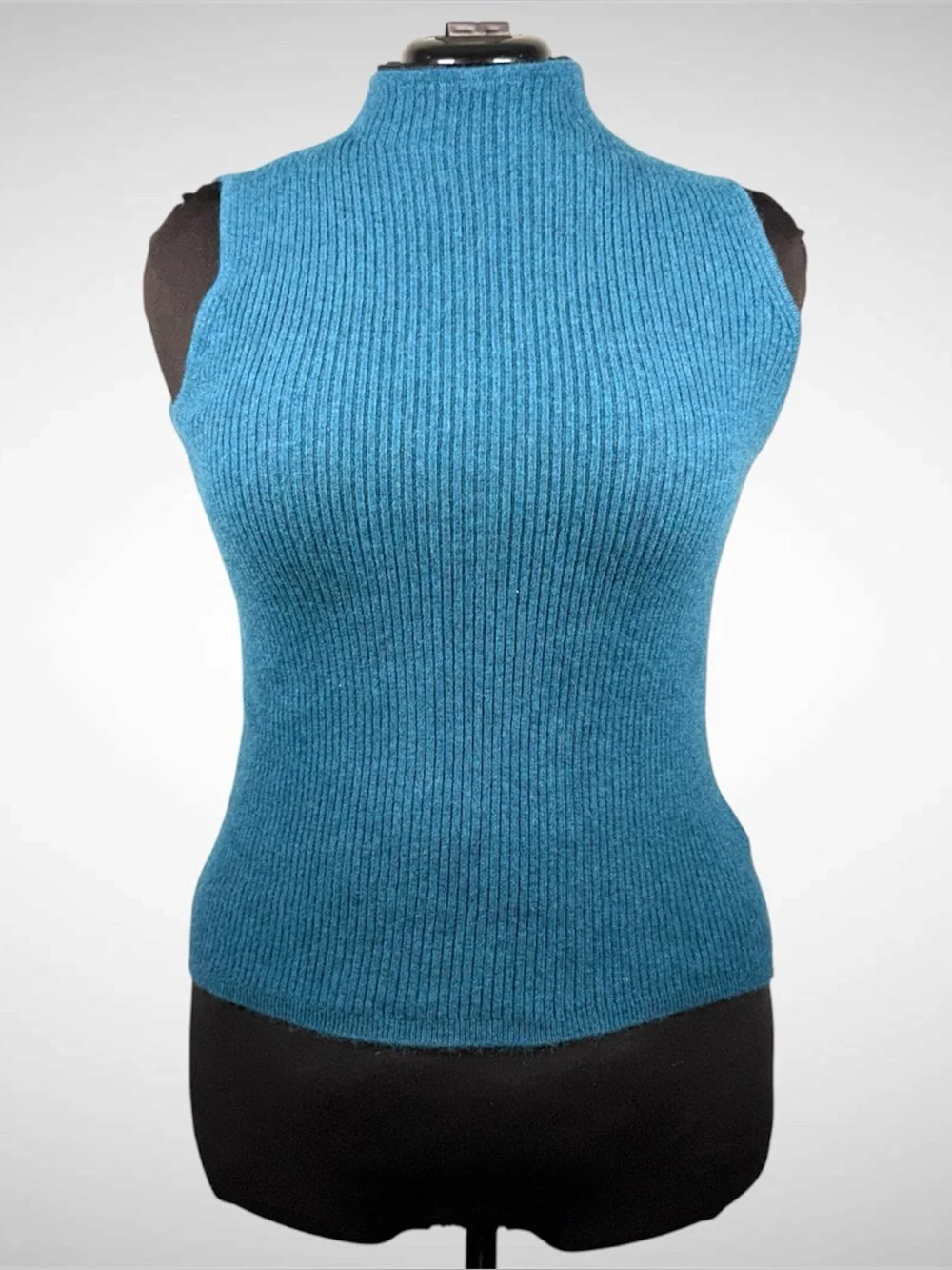 Women’s H Halston Sleeveless Mock Neck Sweater Size Medium